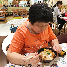 つくし班食事風景